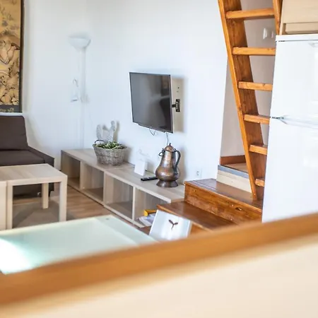 Bellevue Apartamento *